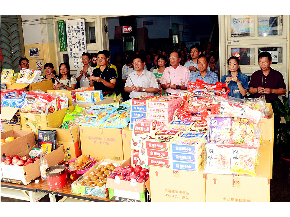 鬼月傳統祭祀禮俗 中元普渡孤魂求平安