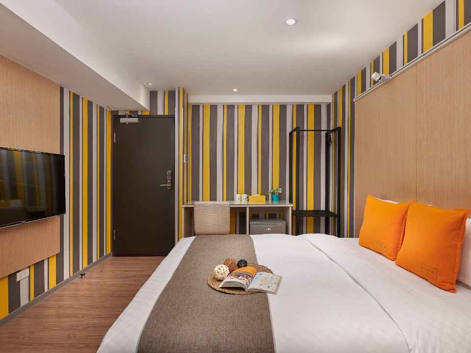 線上訂房「刷卡付款」到現場被告知客滿　老闆嗆：沒收到錢不算