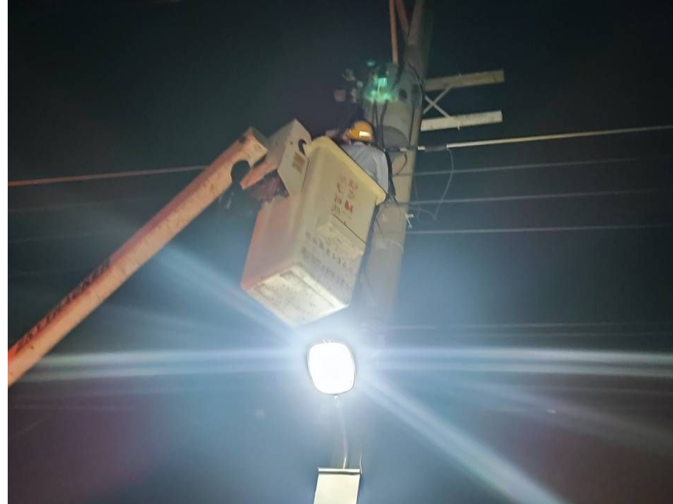 彰化市傳出變電箱爆炸 造成2000多戶停電