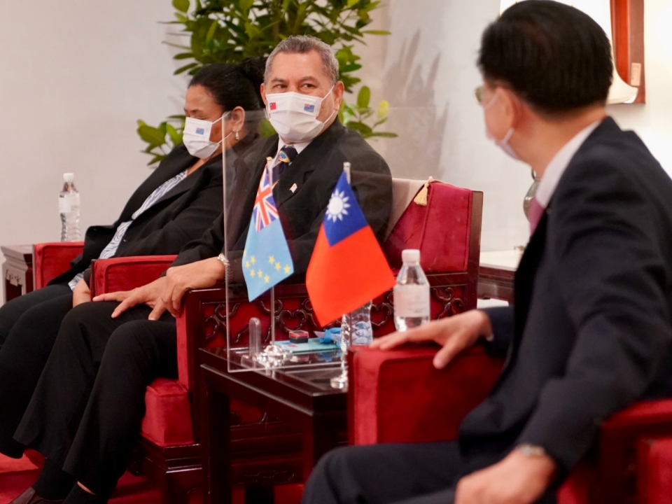 吐瓦魯總理伉儷率團訪台