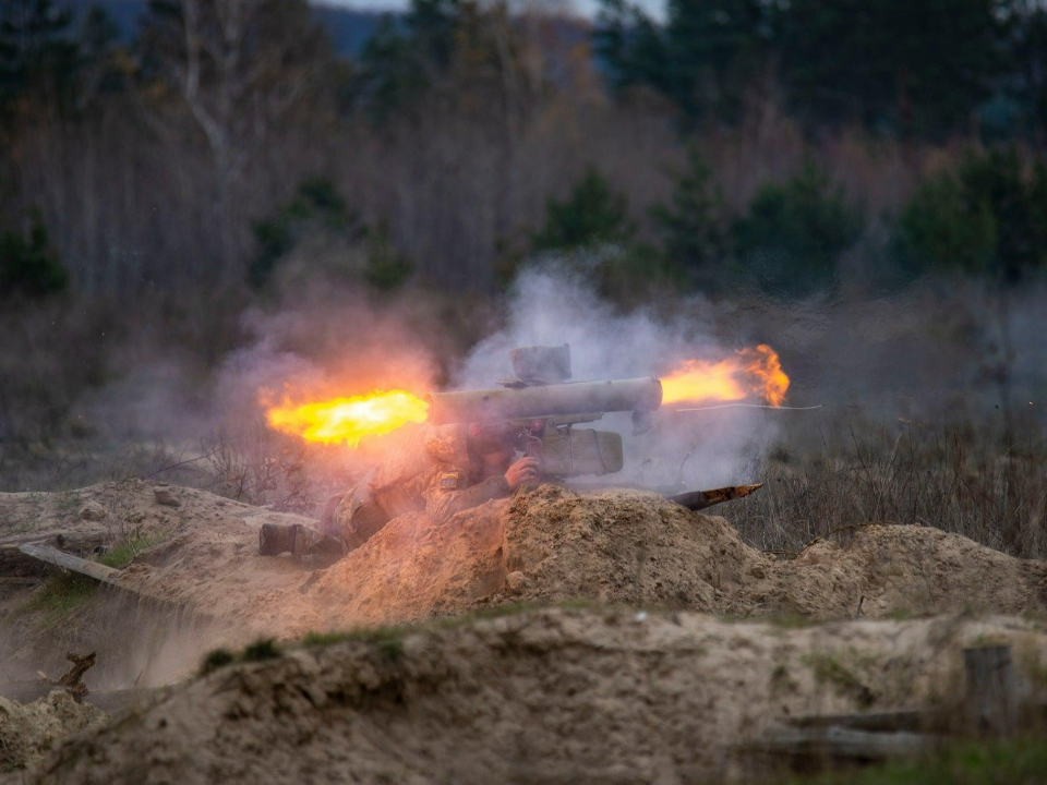 烏克蘭南部機場傳爆炸 俄軍團團包圍！市長籲別出門