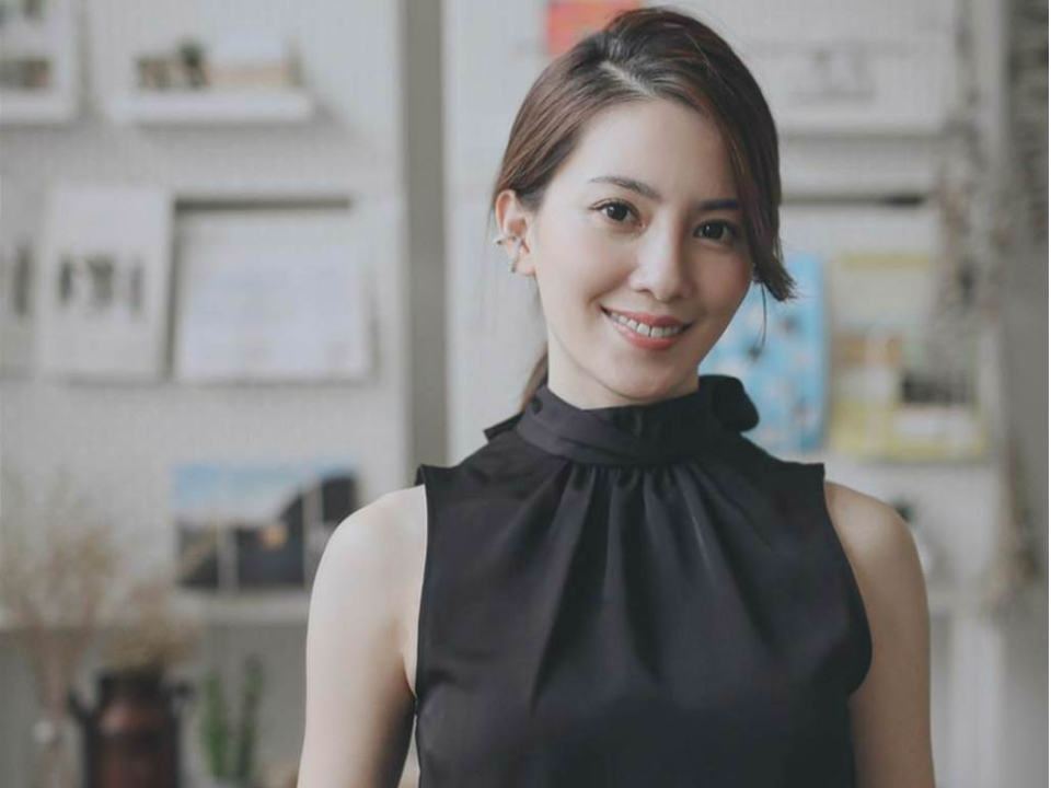 捲不倫戀遭求償3百萬 許藍方哭窮「戶頭剩7千」