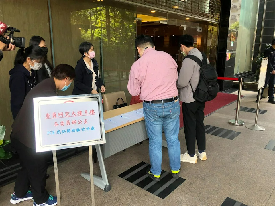 立法院疫情延燒 指揮中心證實2立委匡列居家隔離