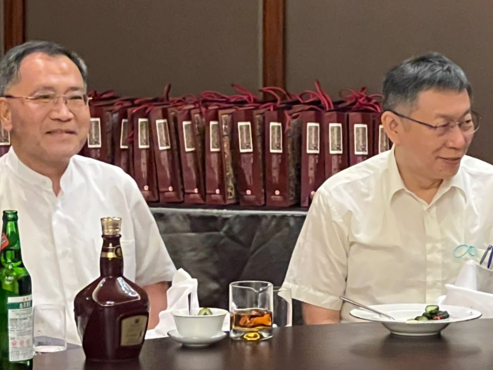 蔡炳坤餐敘中風 柯文哲赴醫院