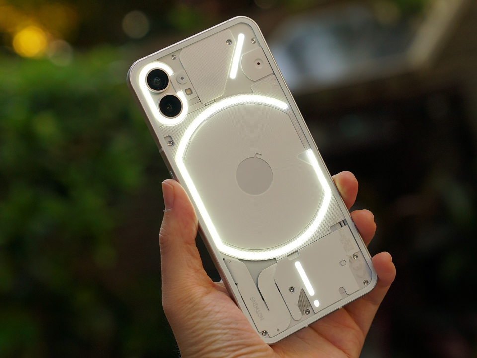 透明版iPhone？新神機攻入台灣