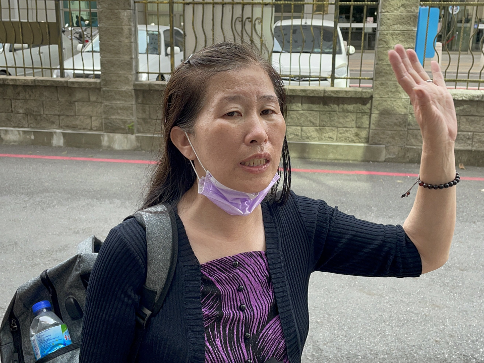 檢舉達人蘇大媽出獄「全城戒備」