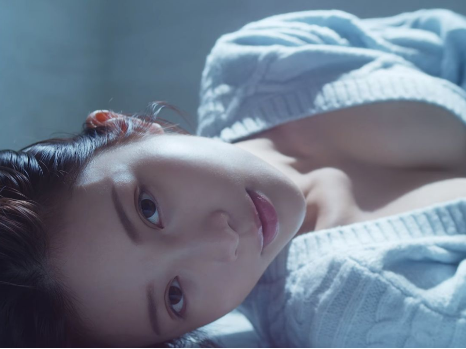 鄭家純大尺度！全身光到剩小丁震撼8千人