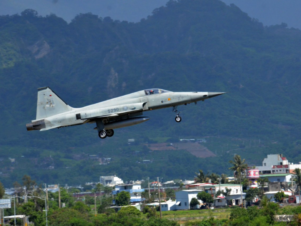 痛失1飛官 F-5型部隊全面停飛