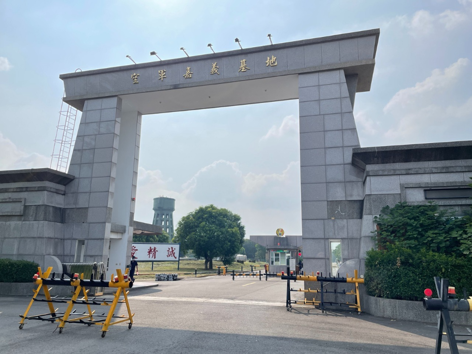 疑欲竊取機密! 男翻牆闖嘉空軍基地