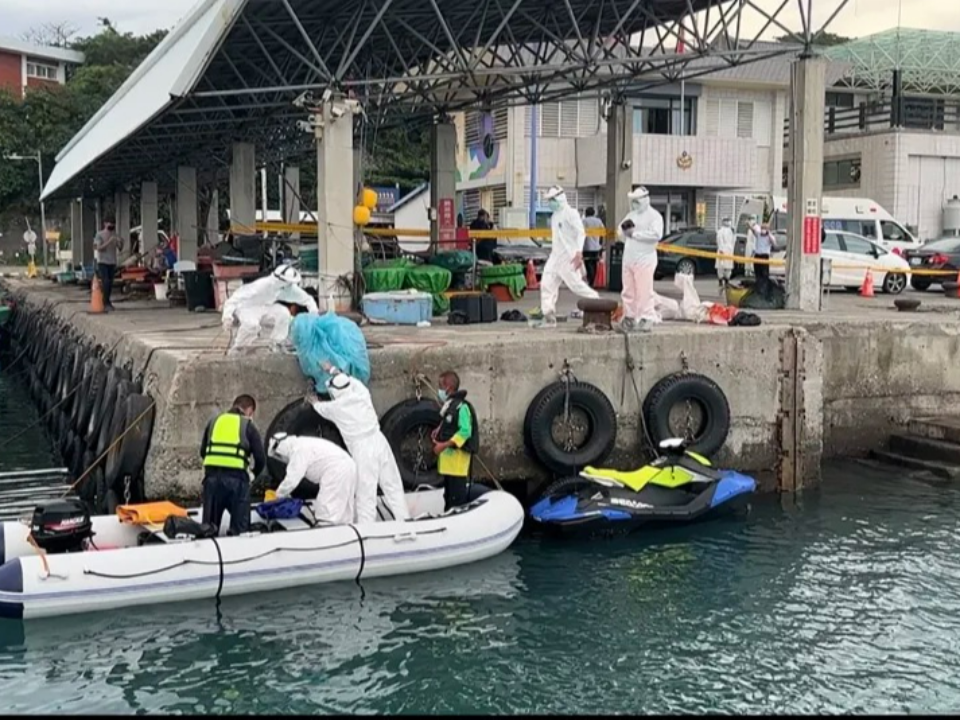 海漂3天 2陸男駕橡皮艇闖台東