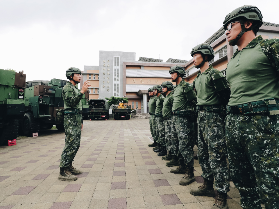 政院通過《陸海空軍刑法》 軍人洩密最重將判18年