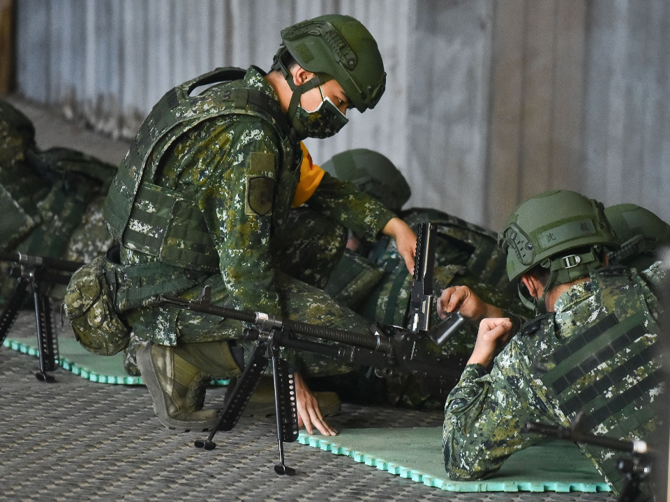 兵役「擬延長1年」網炸鍋！是去養老還度假