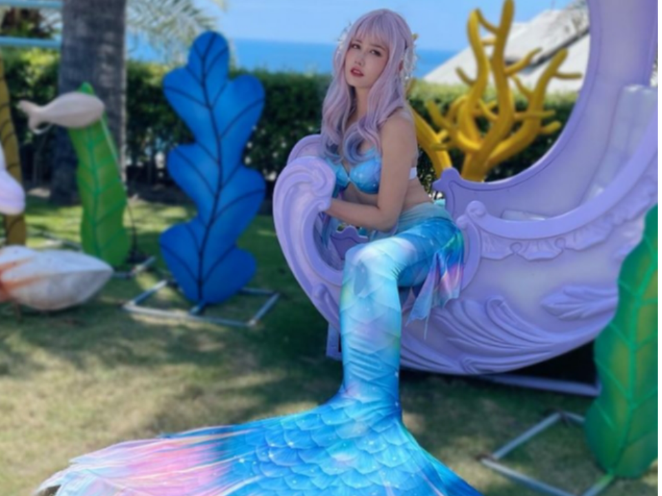 被拍成女鬼？美人魚正妹現身暈爆網
