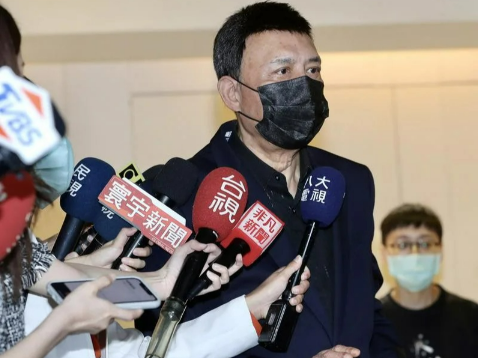 余天退出民進黨新北黨部主委選舉